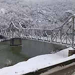 Stan Na Dan Iva * ズヴォルニク