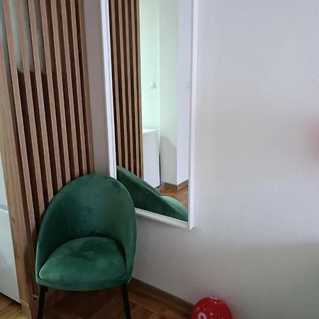 Stan Na Dan Iva شقة